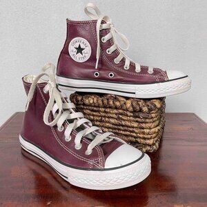 Converse Chuck Taylor All Star Leather High Tops in Burgundy Youth Size 2